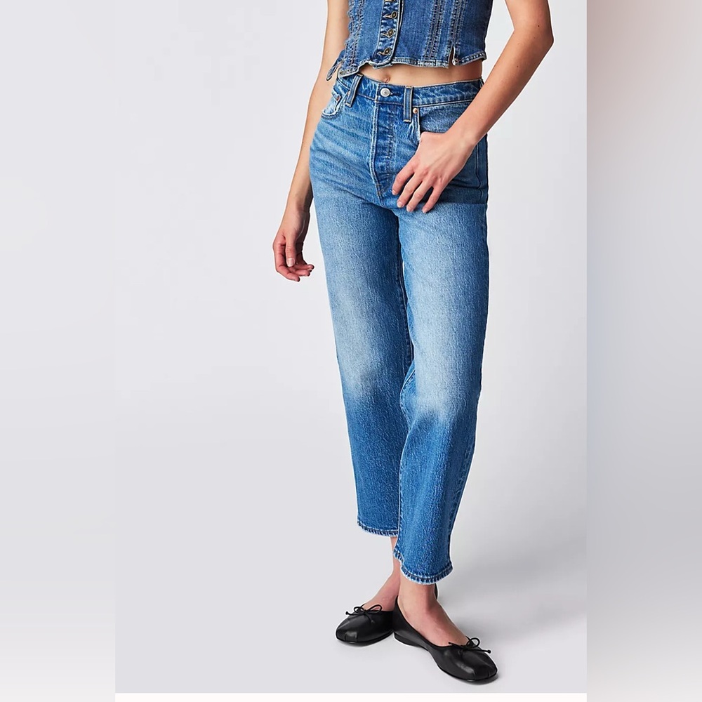 Levi's Ribcage Straight Ankle Jeans